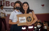 Reanuda Indira entrega de 32 mil ColiBecas en Cuauhtémoc