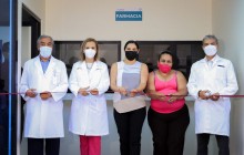 Gobernadora inaugura ampliación y remodelacion de farmacia en el HRU