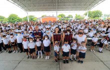 Entrega Indira u informes gratuitos en Villa de Álvarez