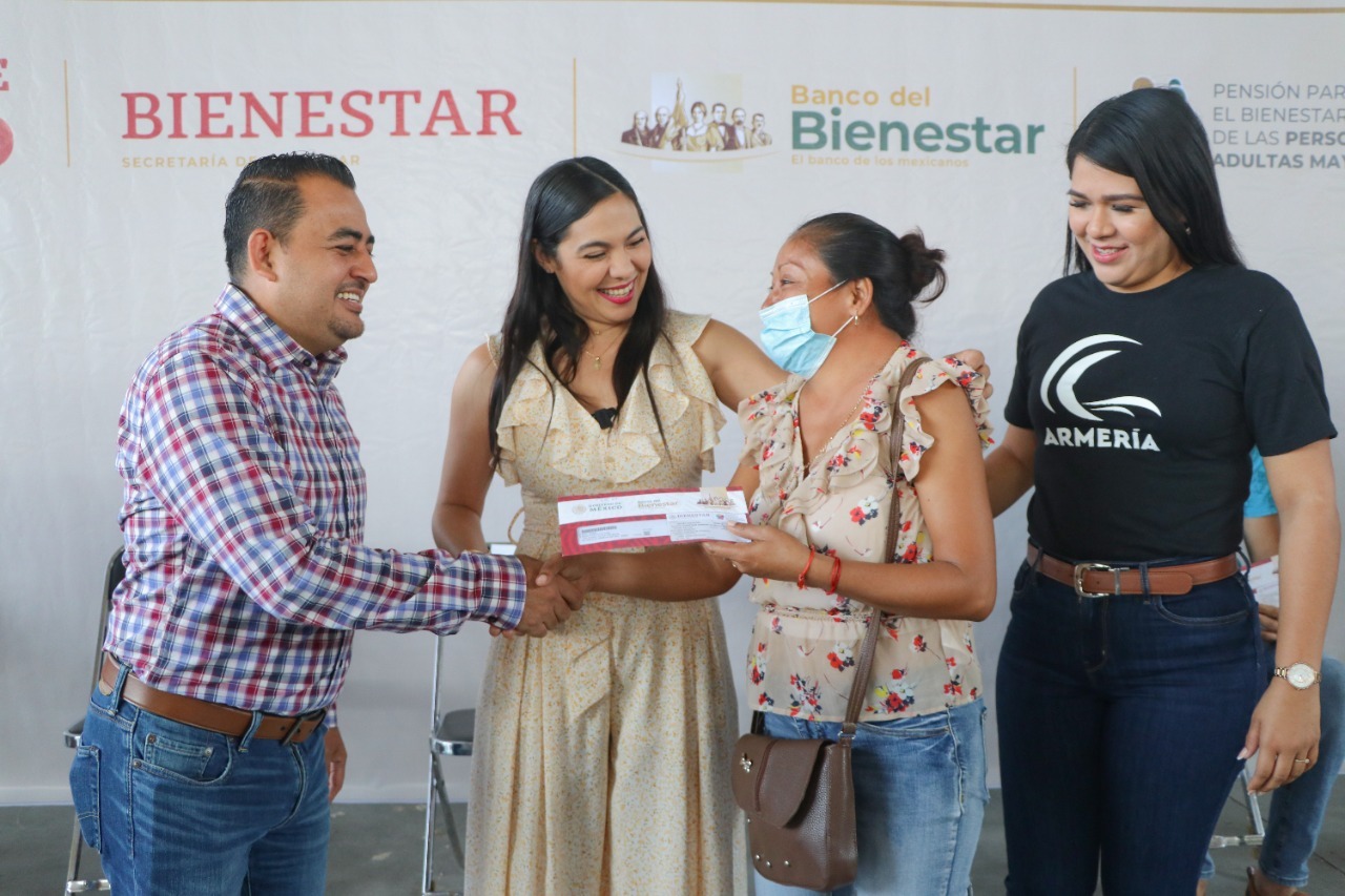 REITERA INDIRA AMPLIAR PENSIONES A DISCAPACITADOS