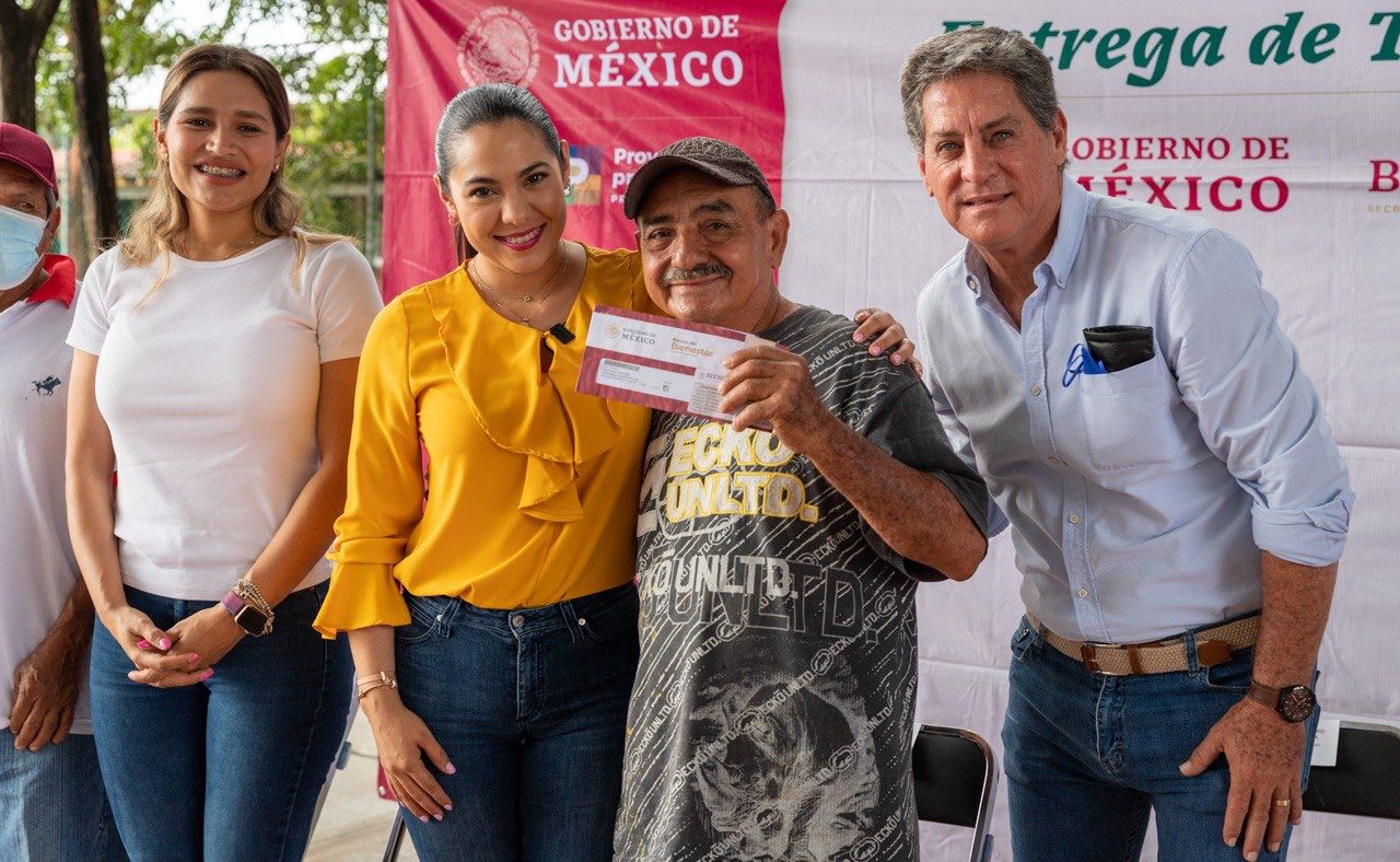 Indira resalta apoyos federales y estatales para colimenses